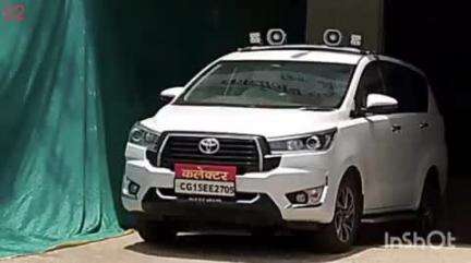 बैकुंठपुर: कोरिया के कलेक्टर चंदन त्रिपाठी ने तहसील और एसडीएम कार्यालय का किया औचक निरीक्षण