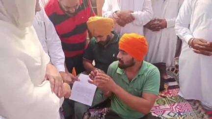 ਫ਼ਿਰੋਜ਼ਪੁਰ: ਪਿੰਡ ਖਾਈ ਫੇਮੇ ਕੇ ਵਿਖੇ ਡਰੋਨ ਹਮਲੇ ਦਾ ਸ਼ਿਕਾਰ ਹੋਈ ਮ੍ਰਿਤਕ ਔਰਤ ਦੇ ਘਰ SGPC ਕਮੇਟੀ ਦੇ ਮੈਂਬਰ ਪਹੁੰਚੇ #operationsindoor