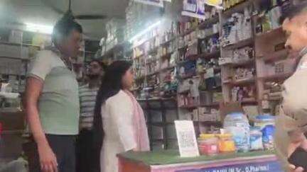हरिद्वार: ड्रग इंस्पेक्टर अनीता भारती ने सिडकुल क्षेत्र में मेडिकल स्टोरों का किया औचक निरीक्षण, नशीली दवाएं न बेचने की दी हिदायत