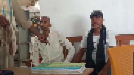 प्रतापपुर: चाकू हमले के आरोपी को प्रतापपुर पुलिस ने भेजा जेल, गुस्साई भीड़ ने गाड़ी में तोड़फोड़ की
