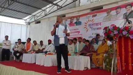 अभनपुर: अभनपुर नगर पालिका परिषद के सामने समाधान शिविर का हुआ आयोजन, विधायक व सांसद हुए शामिल