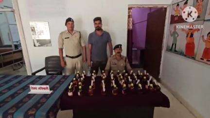 भाटापारा: नाबालिग बालकों को शराब देने के मामले में शराब दुकान के सुपरवाइजर को भाटापारा शहर पुलिस ने किया गिरफ्तार