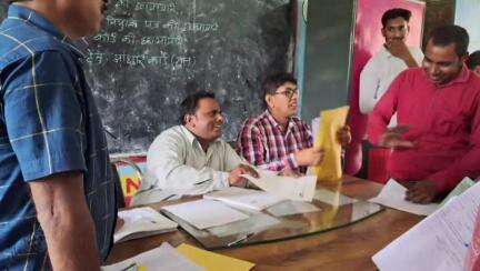 जलालगढ़: जलालगढ़ प्रखंड संसाधन केंद्र में टीआरई-3 में 136 अभ्यर्थियों के बीच वितरित हुआ नियुक्ति पत्र