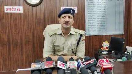 भगवानपुर: डाडा जलालपुर गांव में बाइक खड़ी करने को लेकर दो पक्षों के बीच हुआ विवाद, आज भी पुलिस बल तैनात रहा