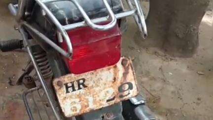 नूह: मन्नाकी के पास बाइक हादसे में किशोर की मौत, अलीगढ़ से मजदूरी करने आया था परिवार
