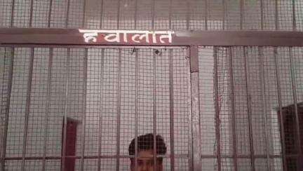 सहावर: युवक को अवैध शराब के 20 क्वार्टर के साथ किया गया गिरफ्तार