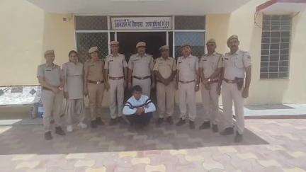 सांचोर: ऑपरेशन धरकरभर के तहत 10 साल से फरार हत्या के आरोपी को करड़ा पुलिस ने किया गिरफ्तार