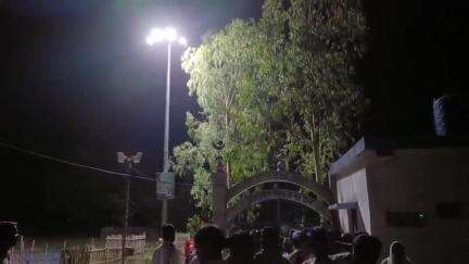 হেমতাবাদ: হেমতাবাদ কবরস্থান থেকে ১০ টি আলোক স্তম্ভের উদ্বোধন