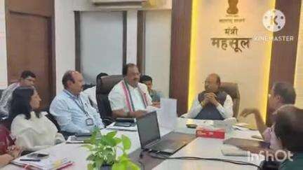 हिंगणघाट: आजनसरा देवस्थानाला ‘ब’दर्जा देण्यासाठी मुंबई येथे महसूल मंत्री बावनकुळे यांच्यासोबत आमदार कुणावार यांची बैठक