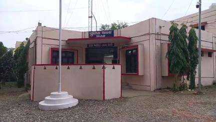 कटंगी: हीरापुर में गौतम बुद्ध की प्रतिमा खंडित करने के मामले में पुलिस ने अज्ञात आरोपी के खिलाफ मामला दर्ज किया