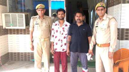 छाता: कोसीकला पुलिस ने 2 शराब तस्करों को किया गिरफ्तार, कब्जे से 77 पव्वा हरियाणा मार्का देसी शराब बरामद