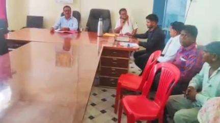 मानपुर: ग्राम पंचायत चिल्हारी व अमरपुर में किया गया ई-केवाईसी का कार्य, सीईओ ने किया अवलोकन