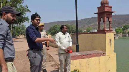 बूंदी: ज़िला कलेक्टर ने शहर में संचालित विकास कार्यों का किया निरीक्षण