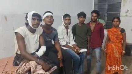 रजौली: हरयाकोला गांव में क्रिकेट खेलने को लेकर जमकर हुई मारपीट, आधा दर्जन लोग घायल, अनुमंडल अस्पताल में भर्ती
