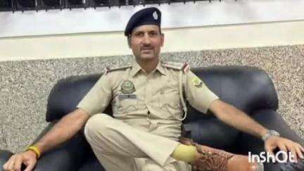 पालमपुर: पालमपुर के घुघर में होटल में रह रहे चार संदिग्ध लोगों को पुलिस ने स्कॉर्पियो वाहन समेत दबोचा