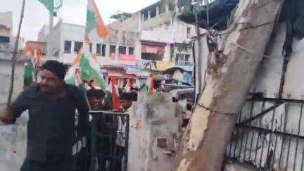 नीम का थाना: नीमकाथाना युवा कांग्रेस द्वारा भारतीय सेनाओं के सम्मान में तिरंगा रैली का आयोजन किया गया