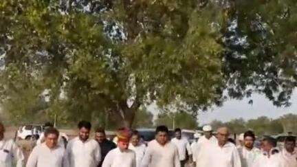 बाप: फलोदी विधायक मास्टर पब्बाराम विश्नोई ने उग्राश गांव का दौरा किया