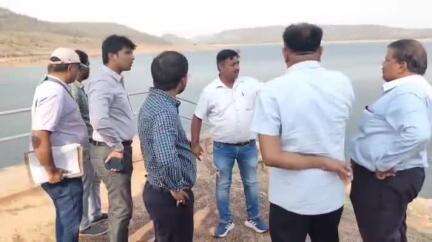 चकिया: जिलाधिकारी और मुख्य विकास अधिकारी ने चंद्रप्रभा, मुसाखाड़ तथा लतीफशाह बांध का किया स्थलीय निरीक्षण