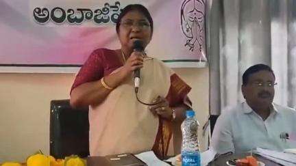 గ్రామాల్లో పారిశుద్ధ్య నిర్వహణ పట్ల అధికారులు ప్రత్యేక శ్రద్ధ చూపాలి: అంబాజీపేటలో జిల్లా పంచాయతీరాజ్ అధికారి శాంతలక్ష్మి