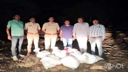 ભાણવડ: ભાણવડ બરડા ડુંગરમા આવેલ ધ્રામણીનેશ પાસેથી દેશીદારૂનો મોટો જથ્થો પકડી પાડતી ભાણવડ પોલીસ