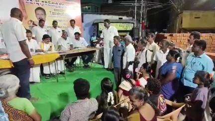 இராஜபாளையம்: சம்பந்தபுரம் பகுதியில் அதிமுக பூத் கமிட்டி நிர்வாகிகள் ஆலோசனைக் கூட்டம் முன்னாள் அமைச்சர் பங்கேற்பு