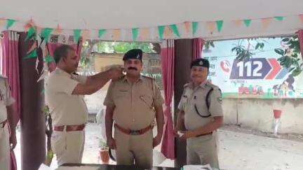 धरहरा: धरहरा थाना परिसर में पुलिस विभाग ने पीपिंग सेरेमनी का आयोजन किया
