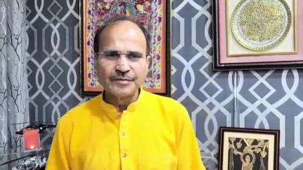 বহরমপুর: দেশের গৌরব কর্নেল সোফিয়া কুরেশিকে
কুর্নিশ জানিয়ে,মধ্যপ্রদেশের এক মন্ত্রীকে   ধিক্কার বহরমপুরের প্রাক্তন সংসদ অধীরের