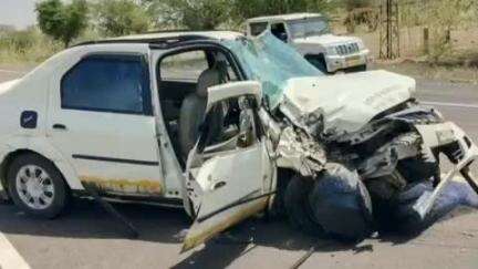 बाड़मेर: नेशनल हाईवे 68 सनावड़ा सरहद पर कार और ट्रैक्टर में हुई टक्कर, कार सवार लोग हुए घायल