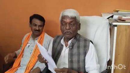 गुना नगर: गुना में विधायक की प्रेस वार्ता के बाद हरिपुर गांव के लोगों ने रखा पक्ष, कहा- हम पंचायत में ही ठीक हैं