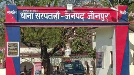 शाहगंज: गलगला शहीद बाजार के पास बाइक सवार चाचा-भतीजे समेत तीन घायल, एक की हालत गंभीर