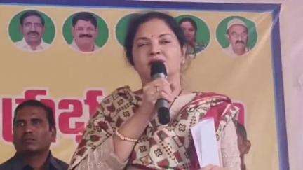కొవ్వూరు: రీసర్వేతో భూ సమస్యలకు పరిష్కారం: కోవూరు మండలం వేగూరులో MLA ప్రశాంతి రెడ్డి