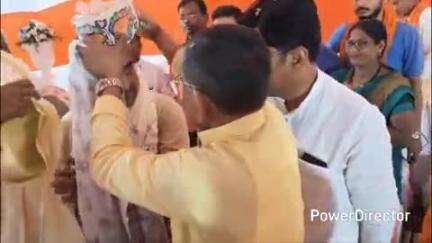 मधुबनी: मधुबनी में कल देर शाम बिहार के स्वास्थ्य मंत्री एवं विधि मंत्री मंगल पांडे ने 71 स्वास्थ्य संस्थाओं का क्या शीला न्यास