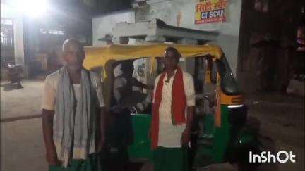 जमुई: लाली लेबार गांव के पास तेज रफ्तार ट्रैक्टर ने पेड़ में मारी टक्कर, चालक की हुई मौत, शव को लाया गया सदर अस्पताल