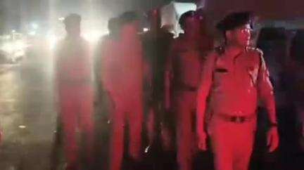 अकबरपुर: डीआईजी व पुलिस अधीक्षक ने थाना रनिया क्षेत्र में पैदल भ्रमण कर सुरक्षा व्यवस्था का लिया जायजा, दिए आवश्यक दिशा निर्देश