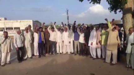 खेतड़ी: खेतड़ी तहसील में पुनः शामिल करने की मांग को लेकर प्रदर्शन, लोयल में ग्रामीणों ने एक स्वर में उठाई आवाज #jansamasya