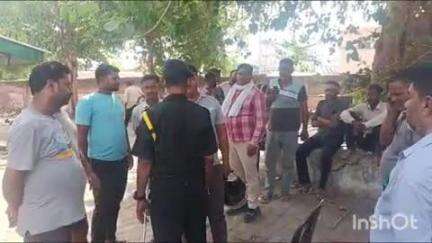 भोगनीपुर: हाराहरा मीड के निकट पैदल सड़क पार कर रहे युवक की अज्ञात वाहन की टक्कर से हुई मौत, पुलिस ने शव पोस्टमार्टम के लिए भेजा