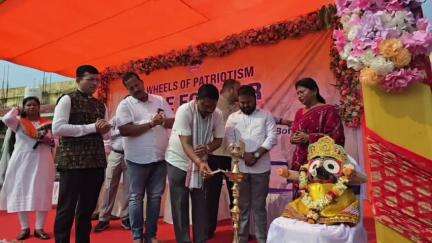 ବାଲେଶ୍ବର ମ୍ୟୁନିସିପାଲଟି: ପରମିଟ ପଡିଆ ଠାରେ ତ୍ରିରଙ୍ଗା ବାଇକ ଶୋଭାଯାତ୍ରା ରେ ଯୋଗ ଦେଲେ ଶାସକ ଦଳ ଉପମୁଖ୍ୟ ସଚେତକ।