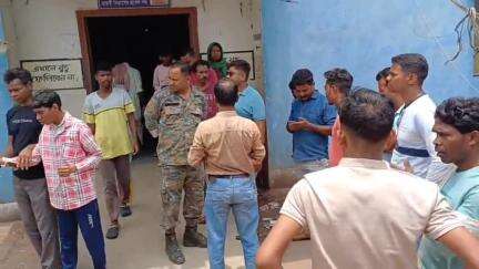 বলরামপুর: বনবাঁধা মোড়ে চার চাকা গাড়ির ধাক্কায় প্রাণ গেলো এক বৃদ্ধার,আশঙ্কাজনক আরো এক বৃদ্ধা