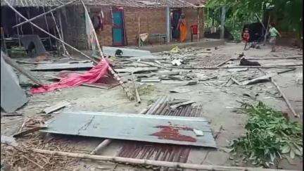 চোপড়া: কালবৈশাখী ঝড়ে লন্ডভন্ড চোপড়া ব্লকের একাধিক জায়গা