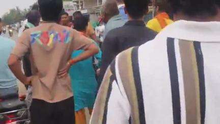 छपारा: छपारा में बेलगाम यात्री बस ने एक्टिवा सवार को टक्कर मारी