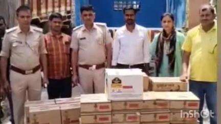अरवल: जिला पदाधिकारी के निर्देश पर पहाड़गंज में पिकअप वाहन से 410 लीटर विदेशी शराब जब्त, वाहन भी सीज़ किया गया