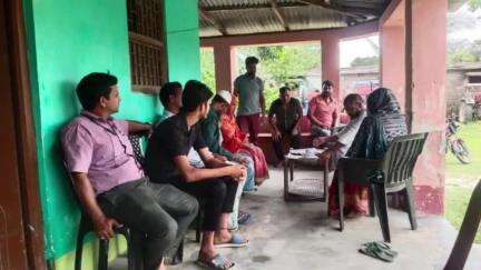 कोचाधामन: बिरवा में जिला परिषद सदस्य ने जनता दरबार लगाकर लोगों की समस्याएं सुनीं