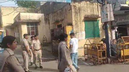 लाडपुरा: नगर निगम कोटा उत्तर के अतिक्रमण दस्ते ने सड़कों पर हो रहे अतिक्रमण को हटाया, कार्रवाई से व्यापारियों में मचा हड़कंप