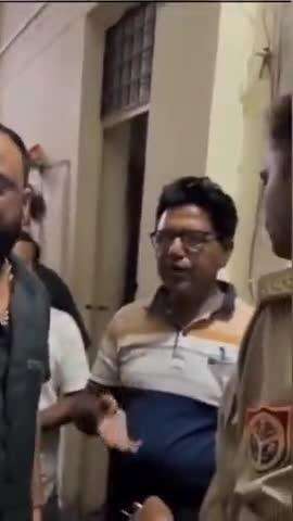 कानपुर: कल्याणपुर के बारहसिरोही में 3 दिन से बिजली न आने से परेशान लोगों ने केस्को स्टेशन का किया घेराव