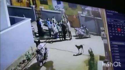 दुर्ग: सुपेला में 2 मुस्लिम परिवारों के बीच लाठी-डंडे और चाकू से जमकर हुई मारपीट, सीसीटीवी फुटेज हुआ वायरल