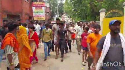 বর্ধমান ১: শহর বর্ধমানের ৬ নম্বর ওয়ার্ড রেলওয়ে কলোনিতে বস্তি উচ্ছেদ ঘিরে উত্তেজনা