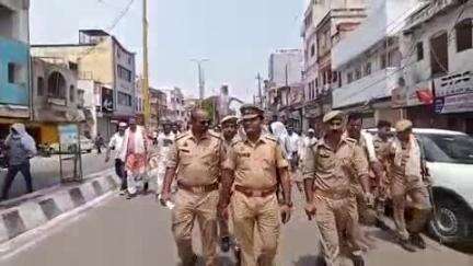 फैज़ाबाद: कांग्रेस पार्टी ने कर्नल सोफिया के खिलाफ टिप्पणी करने वाले भाजपा मंत्री विजय शाह की गिरफ्तारी को लेकर फूंका पुतला
