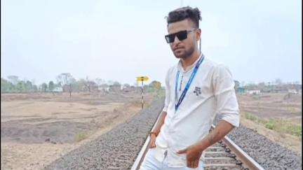 घंसौर: रील बनाते समय हुआ हादसा, ट्रेन की टक्कर से युवक की मौत, आज दोपहर 11:30 बजे घंसौर थाना क्षेत्र अंतर्गत सारसडोल के पास