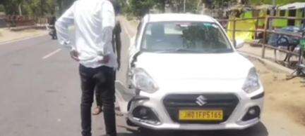 छतरपुर: छतरपुर के गौ लक्ष्मी मुहल्ला में कार और बाइक सवार की टक्कर, दो लोग घायल