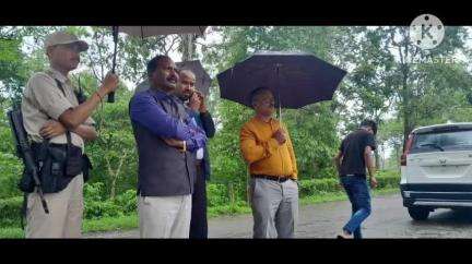 তিনিচুকীয়া: কেহাং অস্থায়ী ডাম্পিং গ্ৰাউণ্ড পৰিদৰ্শন কৰি কাম-কাজৰ অগ্ৰগতিৰ বুজ লয়  সমষ্টিৰ বিধায়ক সঞ্জয় কিষানে